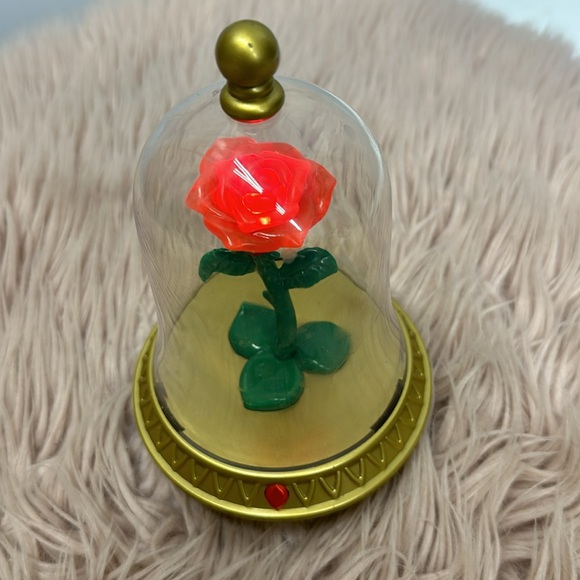 Beauty and the Beast Rose Light - Picture 3 of 3
